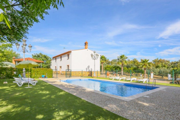 Villa avec barbecue et jardin à Aracena