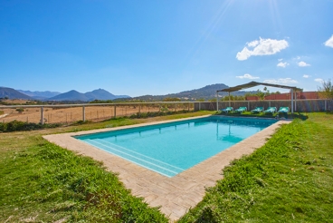 Casa Rural con piscina y Wifi en Prado del Rey