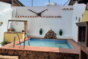 Casa Rural con piscina y barbacoa en Arenas del Rey