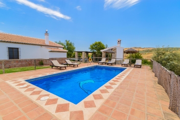 Traditionelle andalusische Villa mit Pool in Antequera