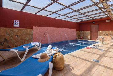 Ferienhaus mit Wlan und beheizter Pool in Álora