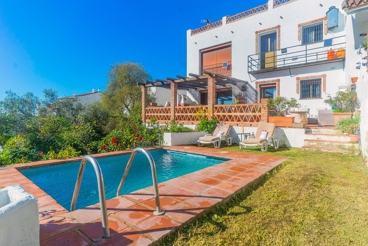 Casa Rural con piscina y jardín en Gaucín para 6 personas