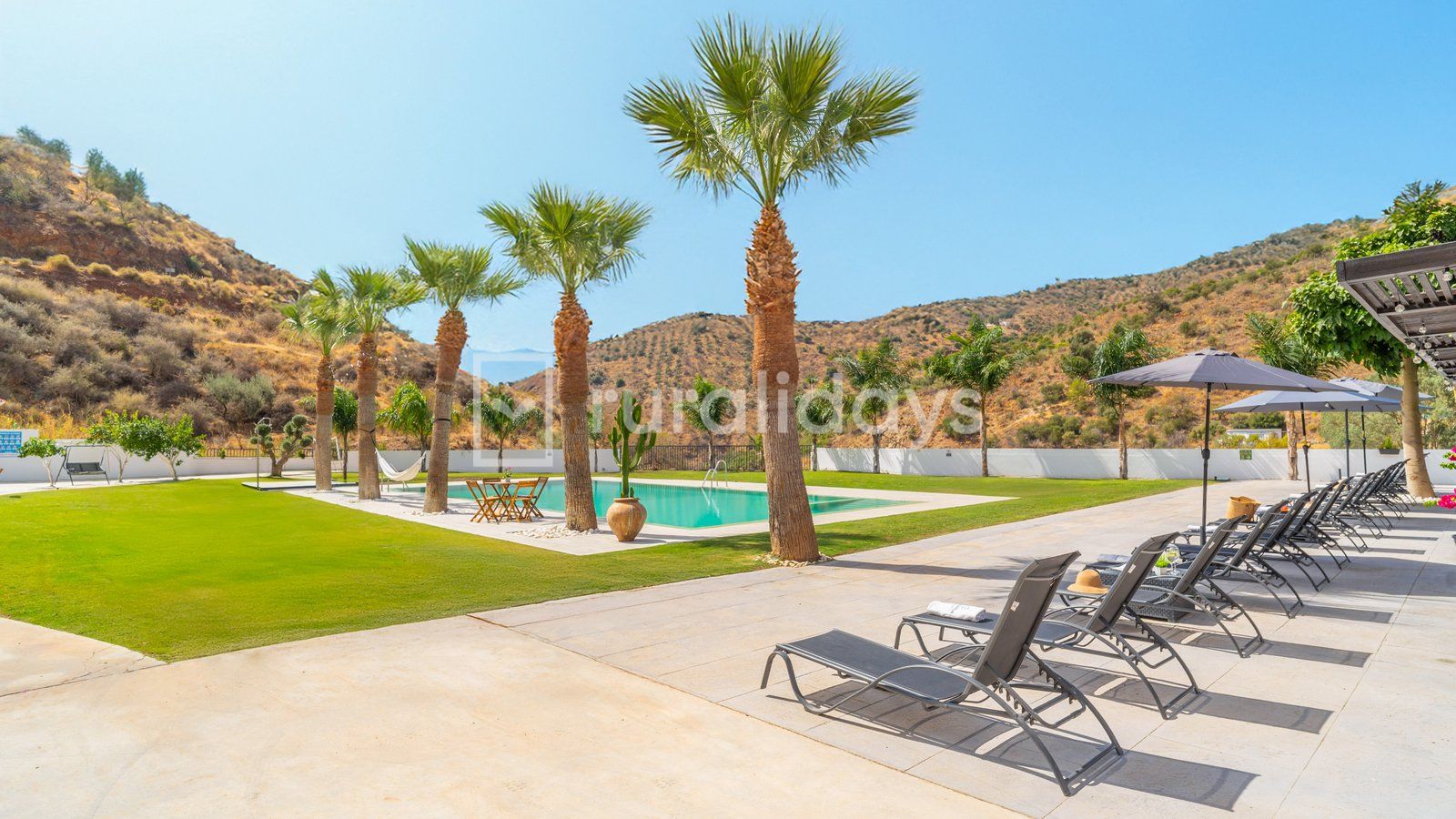 Casa rural Malaga Andalucía para 28 personas