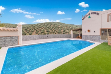 Maison de vacances avec piscine et barbecue à Villanueva de Algaidas.