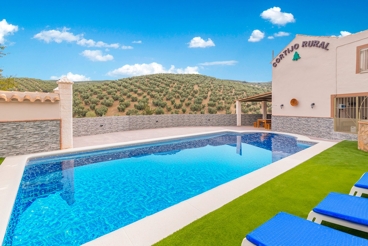 Casa rural con piscina y barbacoa en Villanueva de Algaidas.