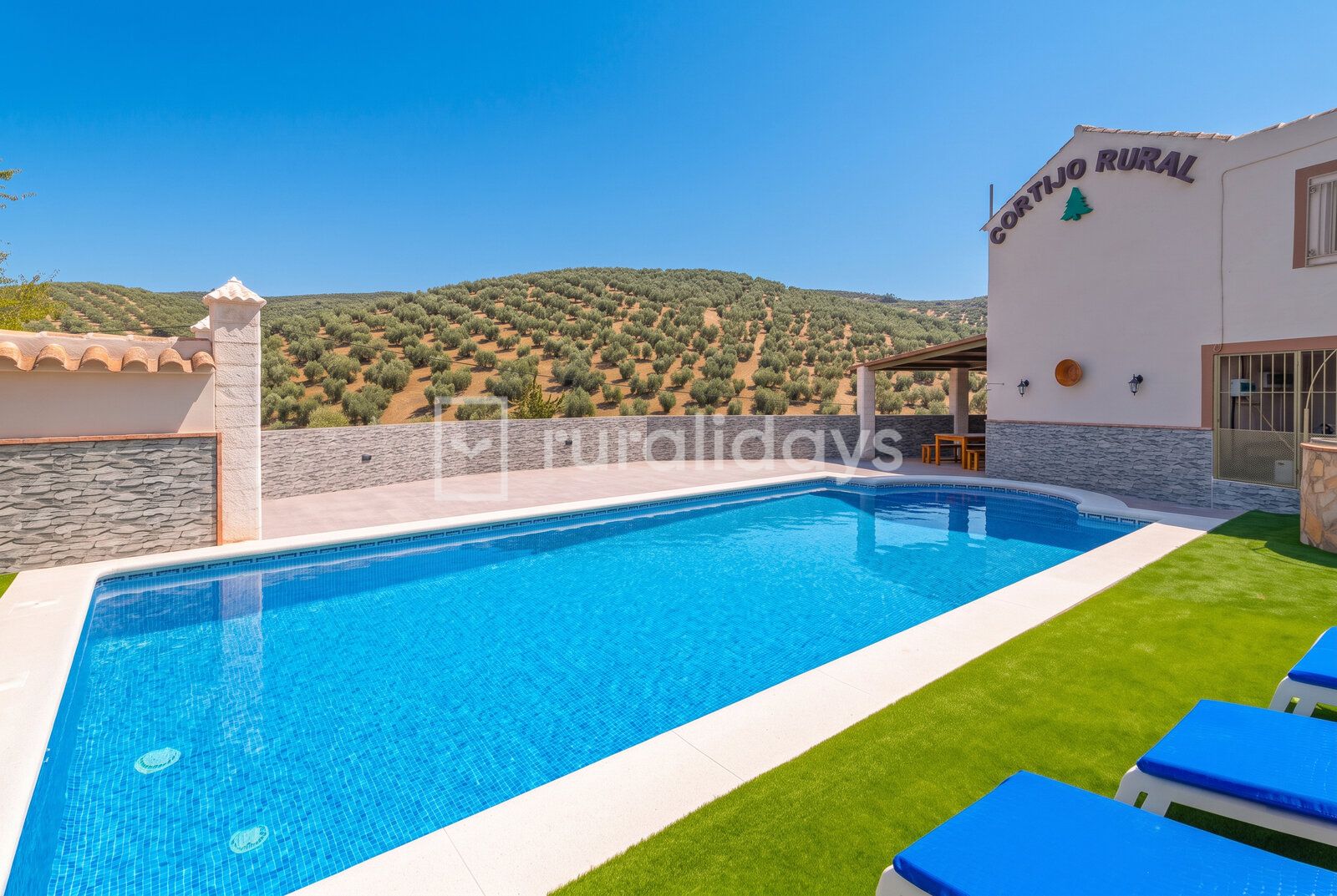 Casa rural Malaga Andalucía para 24 personas