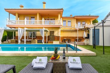 Holiday home Granada Andalusia for 14 people