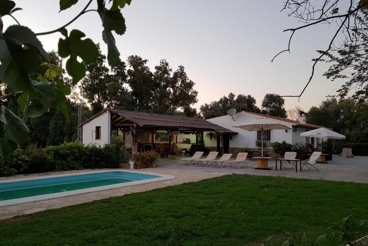 Holiday Home with swimming pool and Wifi in Jimena de la Frontera