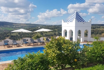 Casa Rural con piscina y jardín en Arriate