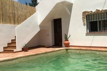 Maison de vacances avec piscine à Pozo Alcón.