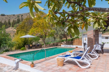 Ferienhaus mit schönem Meerblick und privatem Pool in Benajarafe