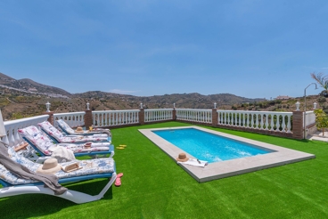 Maison de vacances avec vue spectaculaire et piscine privée