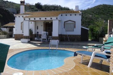 Casa Rural con piscina y Wifi en Torre del Mar