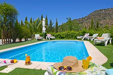 Casa rural Malaga Andalucía para 12 personas