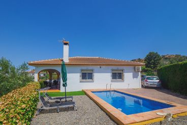 Casa Rural con barbacoa y piscina en Guaro