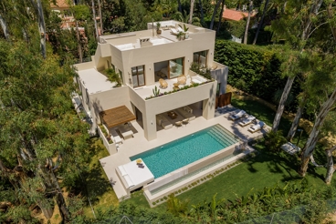 Villa de lujo con piscina en Marbella