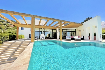 Casa de vacaciones cerca de la playa con barbacoa y piscina en Zahara de los Atunes