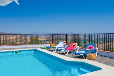 Casa Rural con barbacoa y piscina en Coín para 4 personas