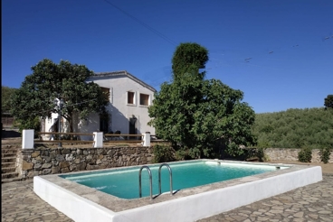 Maison de vacances avec jardin et piscine à Montefrío