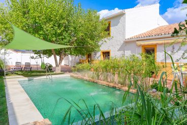 Holiday home with pool in Pizarra