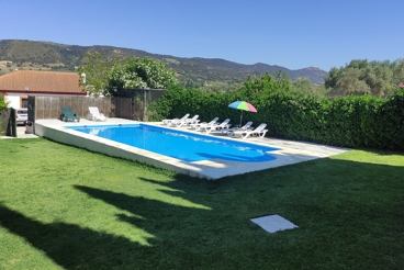 Holiday home with barbecue and swimming pool in Serrania de Ronda