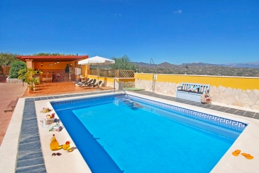 Ferienhaus mit Pool in Benamocarra