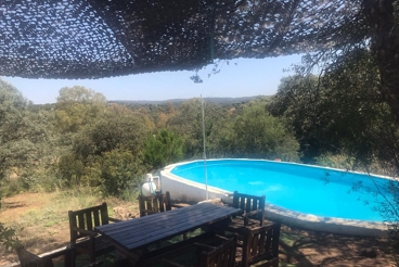 Vakantiehuis met barbecue en zwembad in Castilblanco de los Arroyos