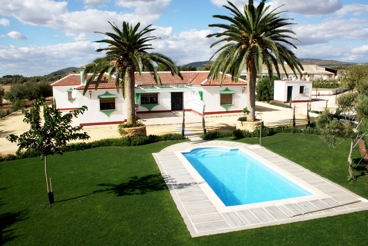 Vakantiehuis met zwembad en Wifi in Pedrera