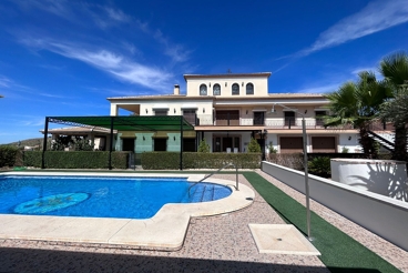 Casa Rural con piscina y jardín en Villanueva de Algaidas