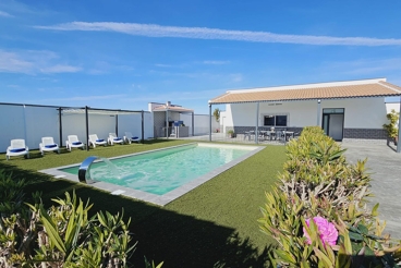 Villa avec barbecue et piscine à La Lantejuela