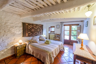 Holiday villa with cosy glazed veranda in the Sierra Nevada