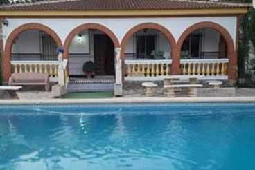 Vakantiehuis met barbecue en zwembad in Antequera