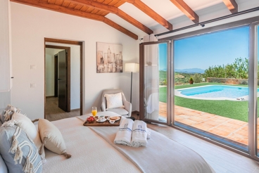 Gemütliches Ferienhaus mit Pool und Grill in Antequera - La Higuera für 8 Personen