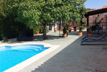 Finca mit Grill und Swimming Pool in Puebla de Don Fadrique