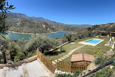 Maison de vacances spectaculaire avec vue sur le lac et piscine à Lecrín