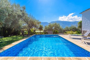 Casa con encanto con piscina privada y vistas a las montañas