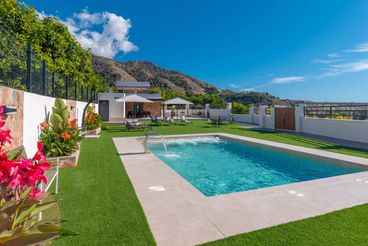 Casa rural Nerja Andalucía para 10 personas