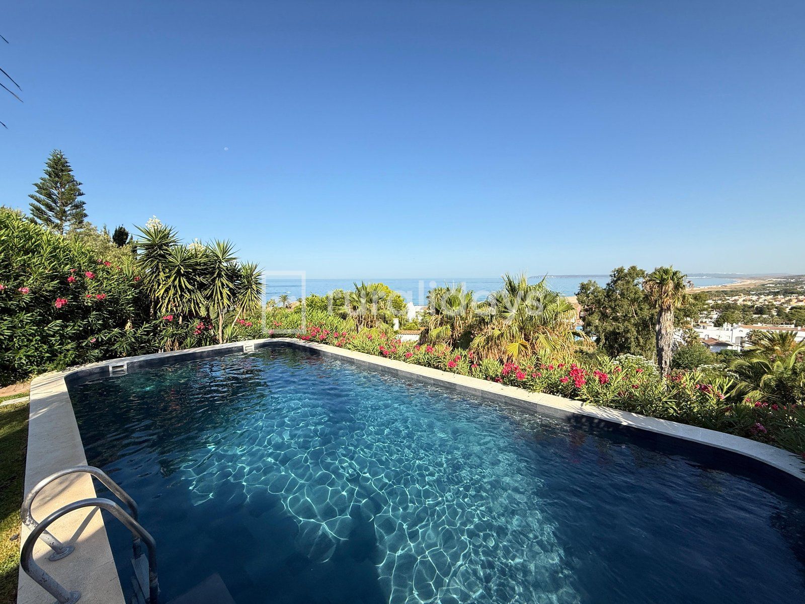 Holiday home Cadiz Andalusia for 11 people