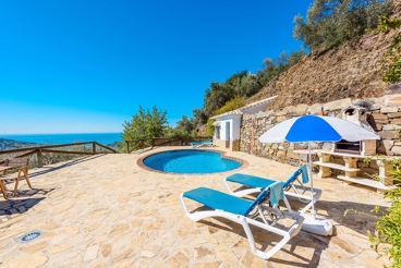 Estupenda casa en Cómpeta con vistas al mar