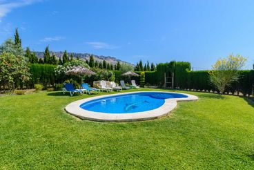 Wonderful rustic villa with large garden and pool