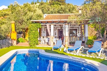 Casa rural Malaga Andalucía para 6 personas