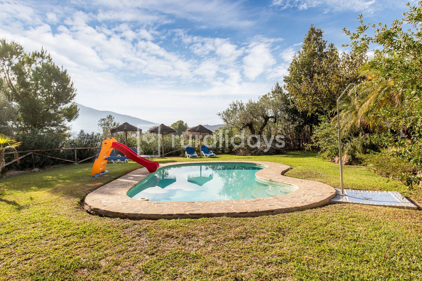 Casa rural Malaga Andalucía para 10 personas