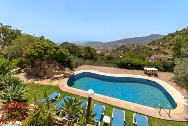 Jolie villa avec piscine privée au coeur du parc naturel