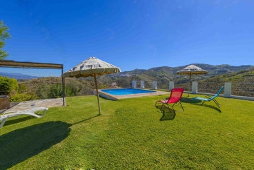 Droomachtige villa met pool en adembenemend uitzicht