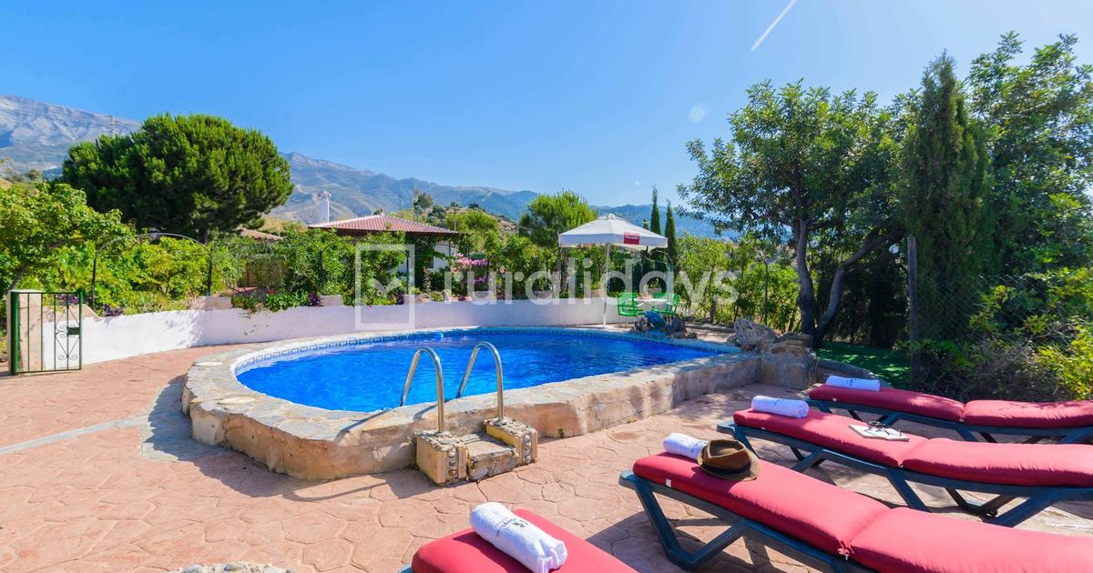 Casa Marrillo Sedella by Ruralidays