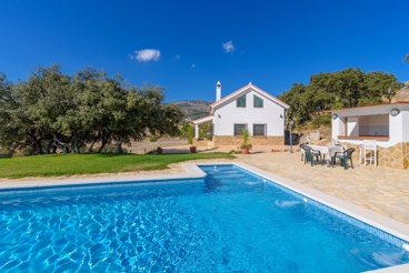 Heerlijke villa met mooi uitzicht op het Andalusisch landschap