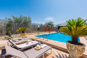 Villa avec grands extérieurs et superbe piscine au sud de Grenade