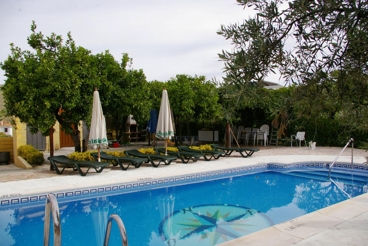 Holiday home with air-con, ideal for groups in Granada province